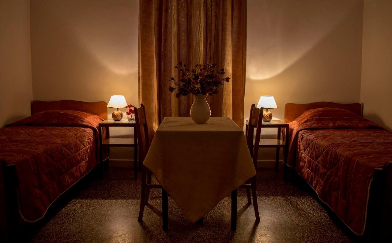 Hotel Oiti Loutra Ipatis Esterno foto